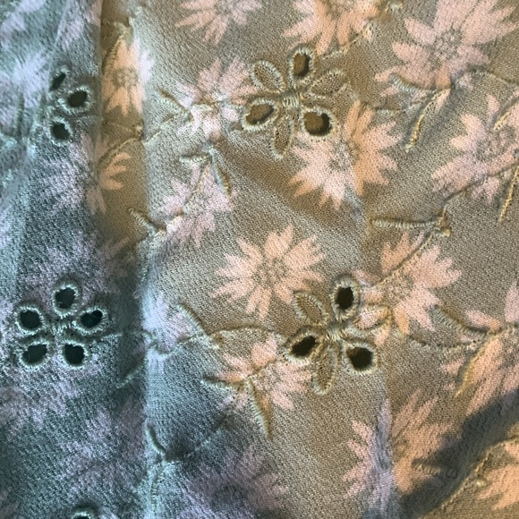 American Eagle romper. Size Extra Small. - Picture 3 of 3